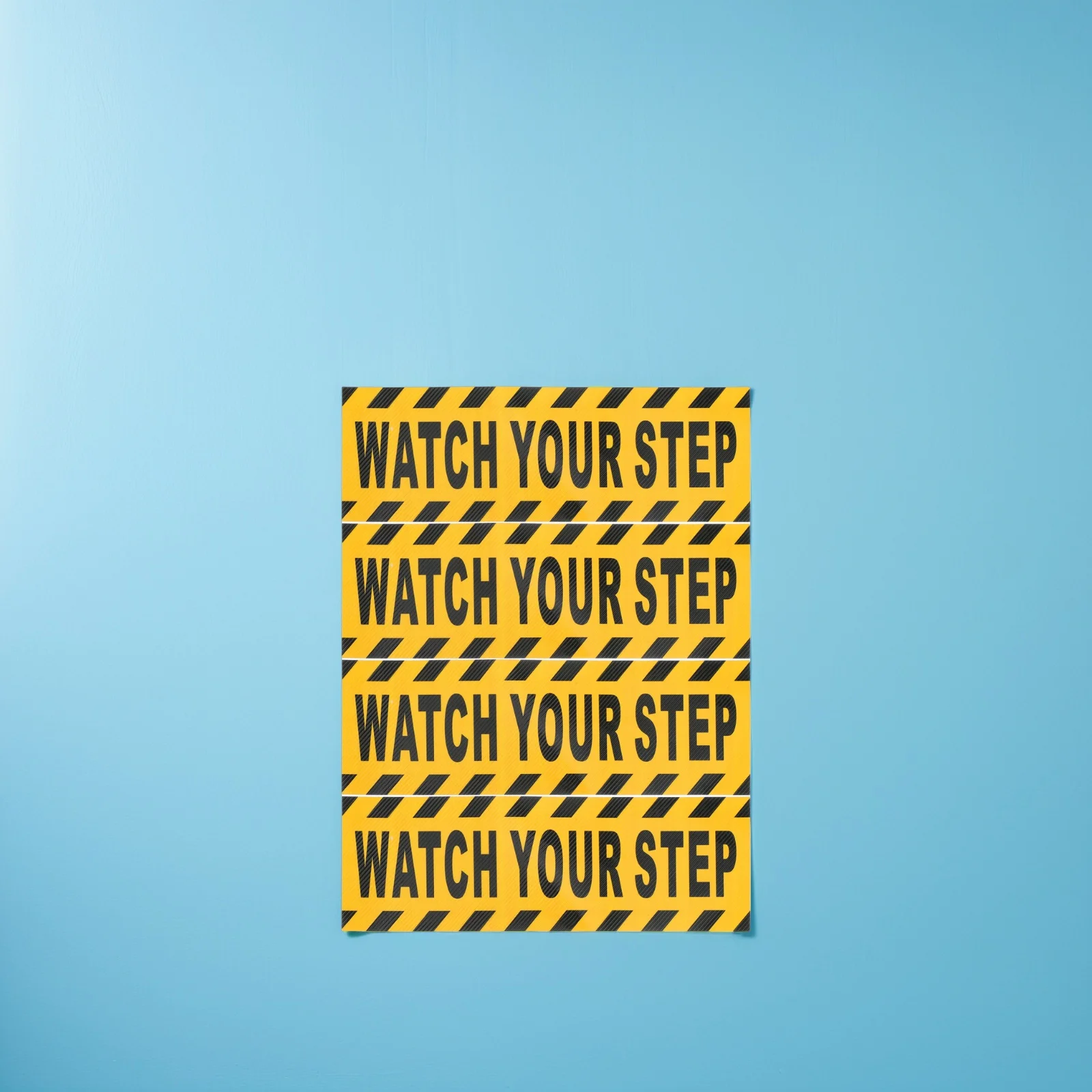 Черные, желтые противоскользящие наклейки на пол - Фотография_2