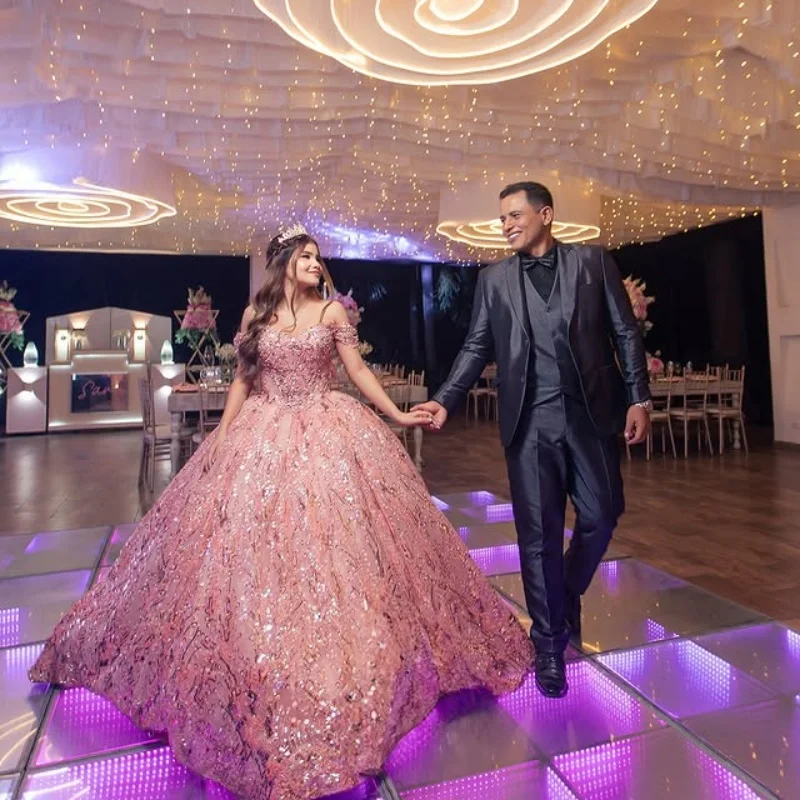 Блестящие розовые платья quinceanera - Фотография_3