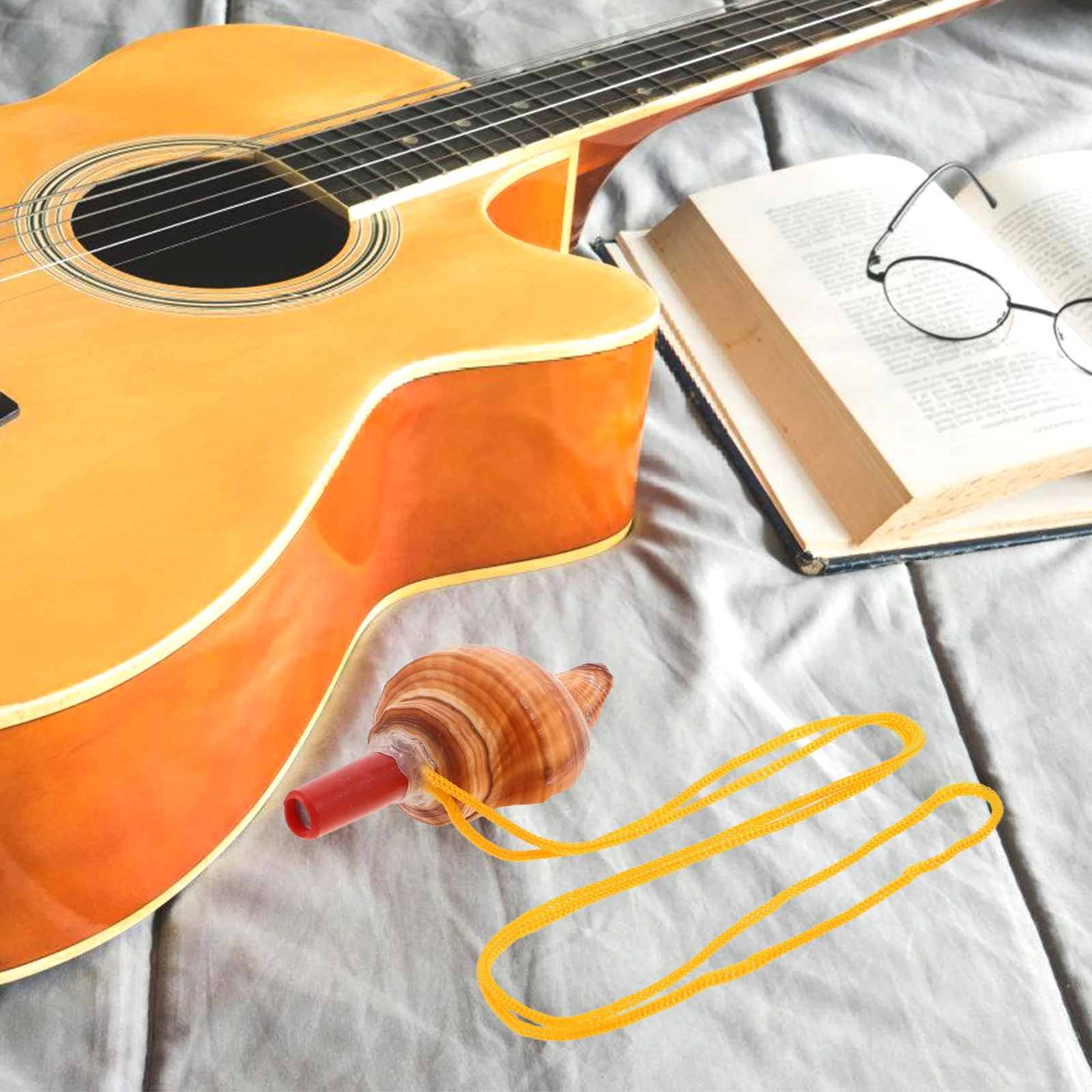 Натуральный свисток из ракушек