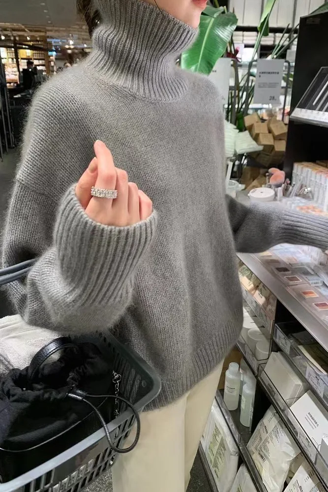 Однотонная верхняя одежда с высоким воротом - Фотография_6