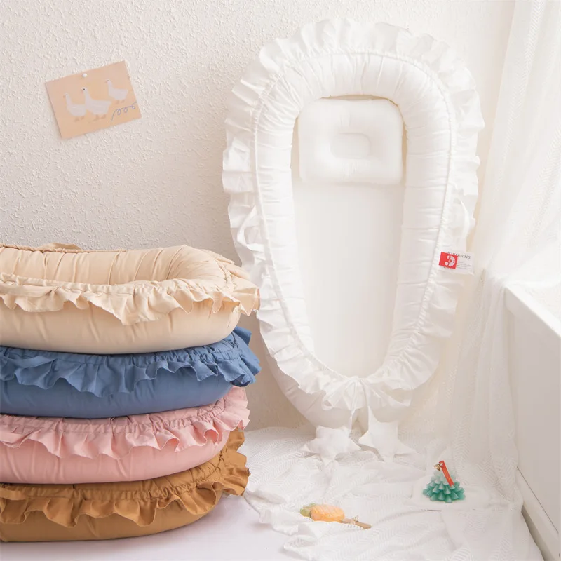 Однотонные детские кроватки с оборками