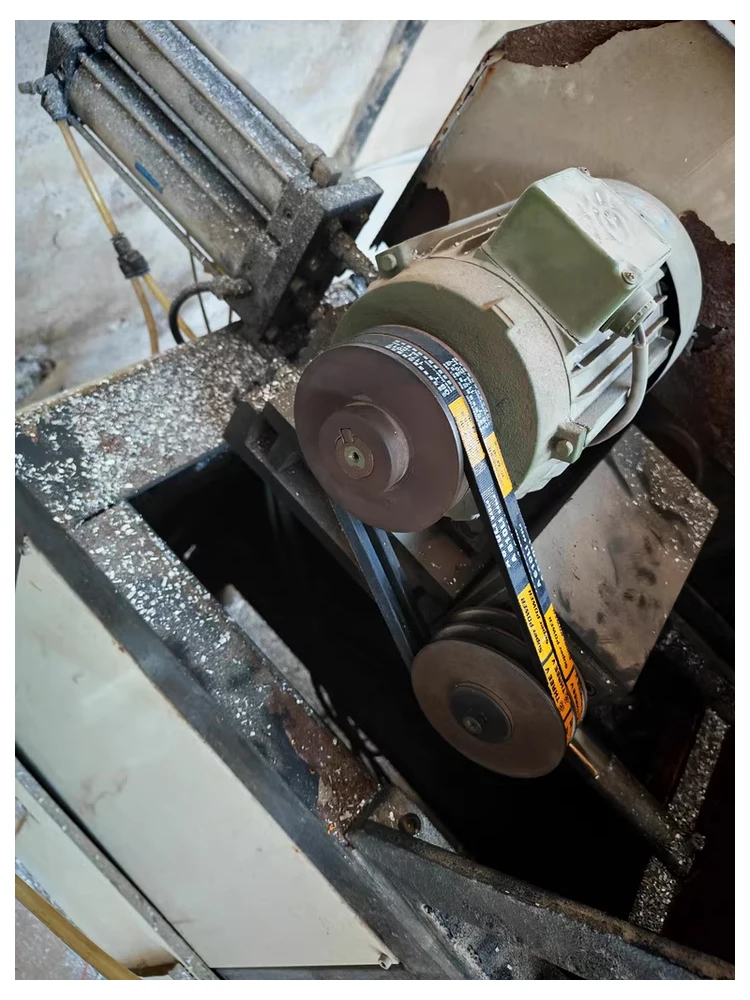 Резиновые клиновые ремни серии - Фотография_6