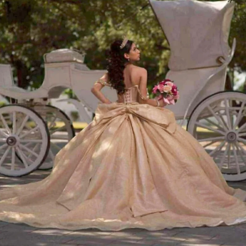 Блестящие золотые платья quinceanera - Фотография_4