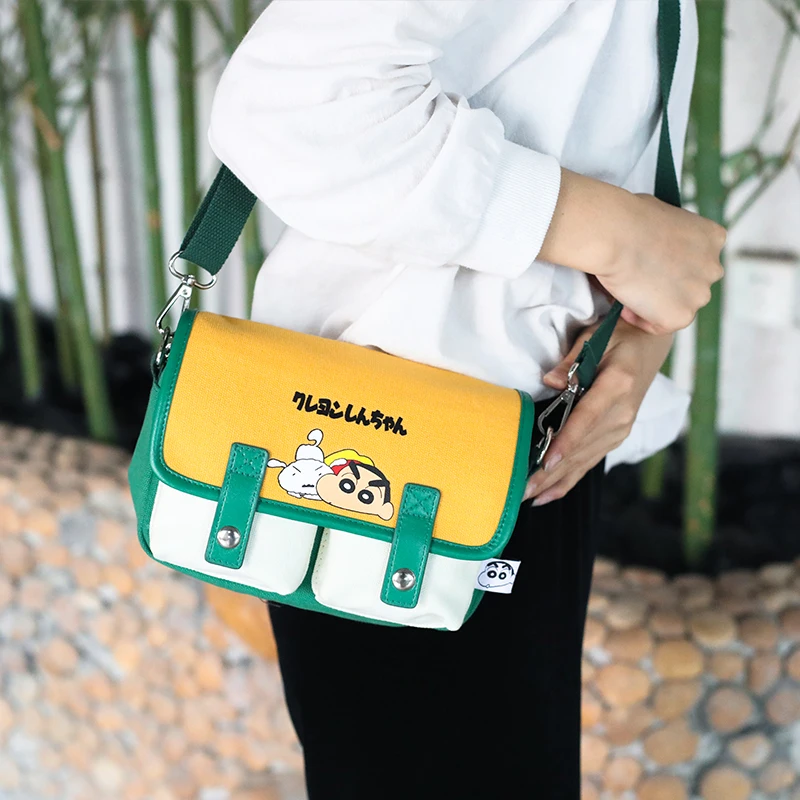 Kawaii anime crayon shin-chan shoulder - Фотография_2