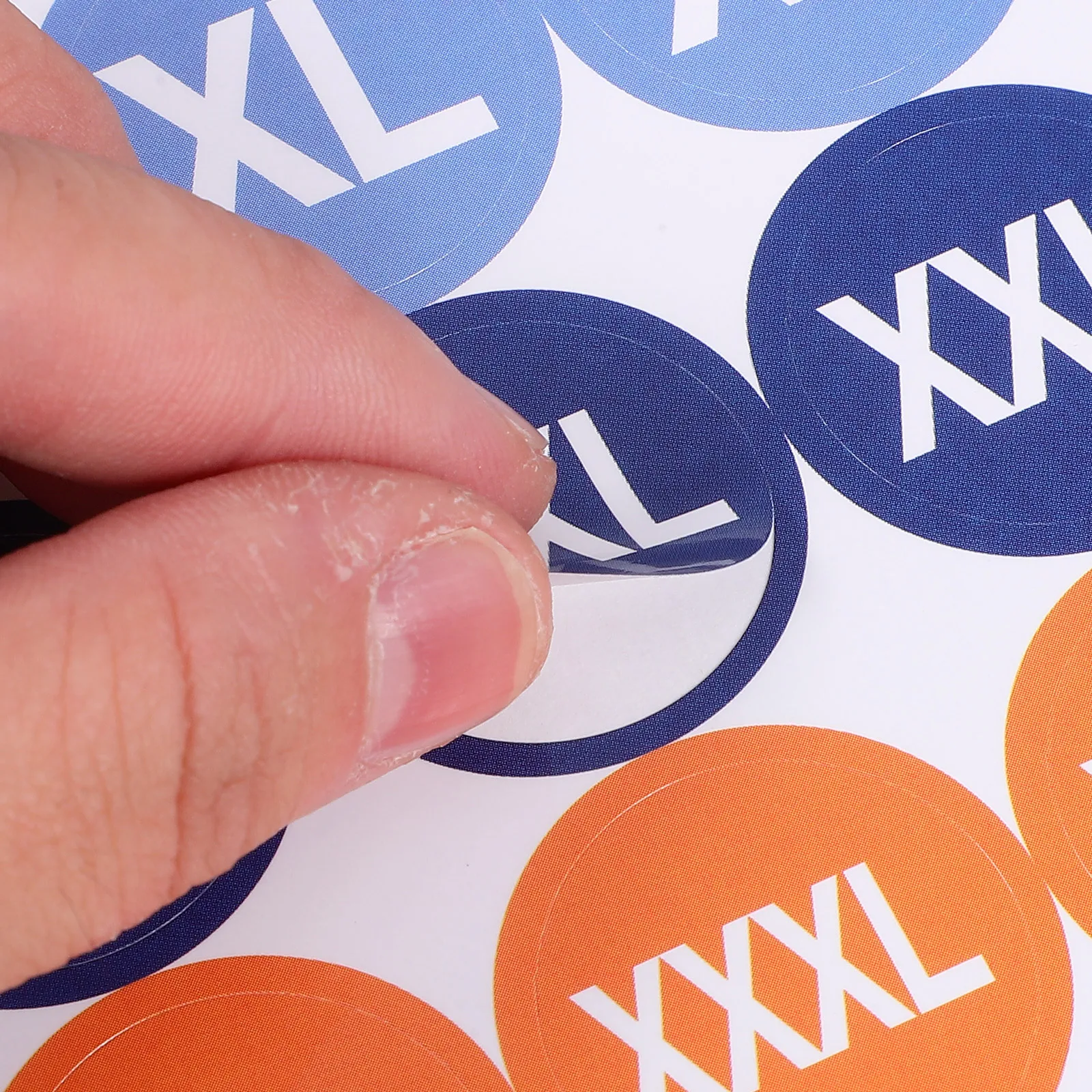 Круглые наклейки с размерами одежды - Фотография_6