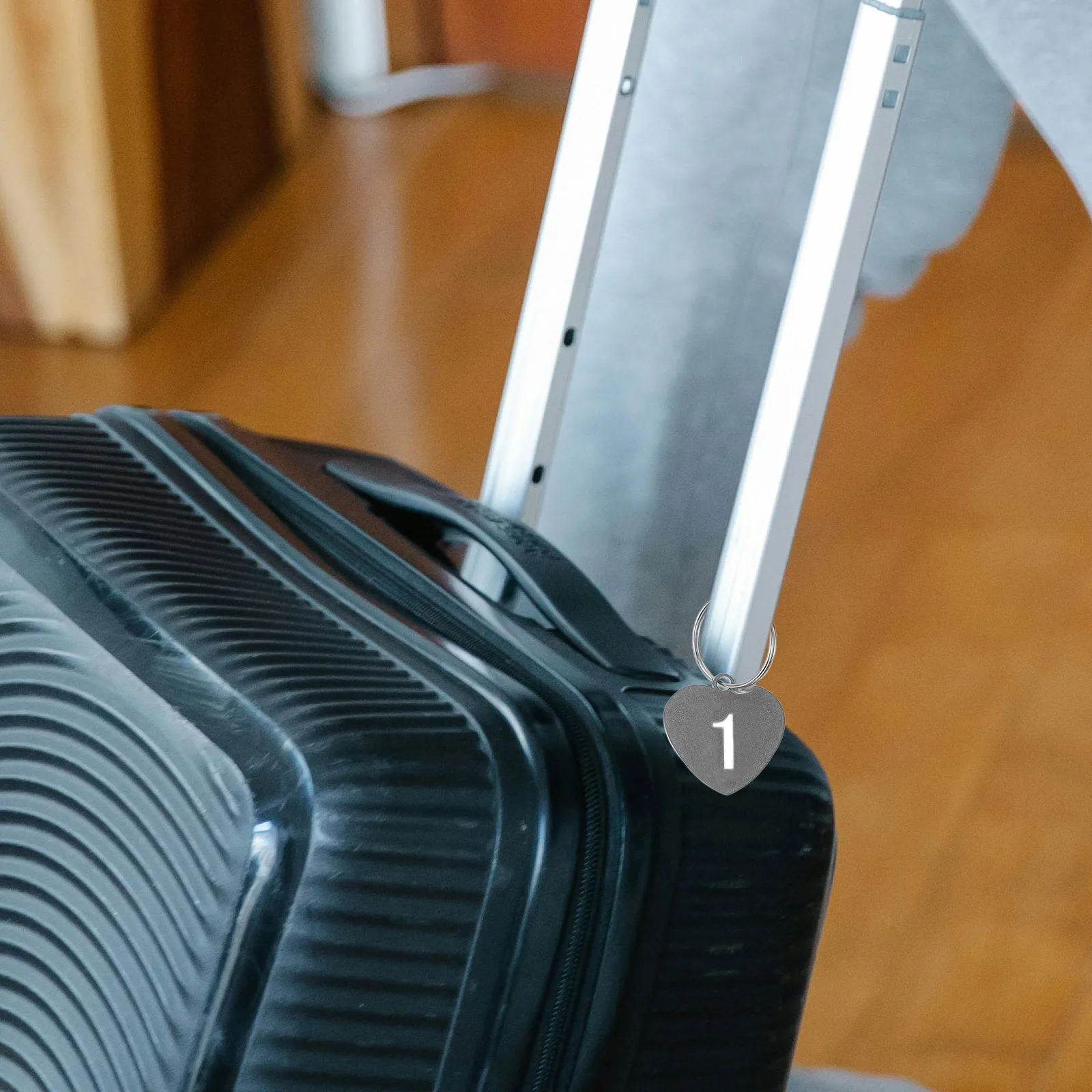 Металлические пронумерованные бирки