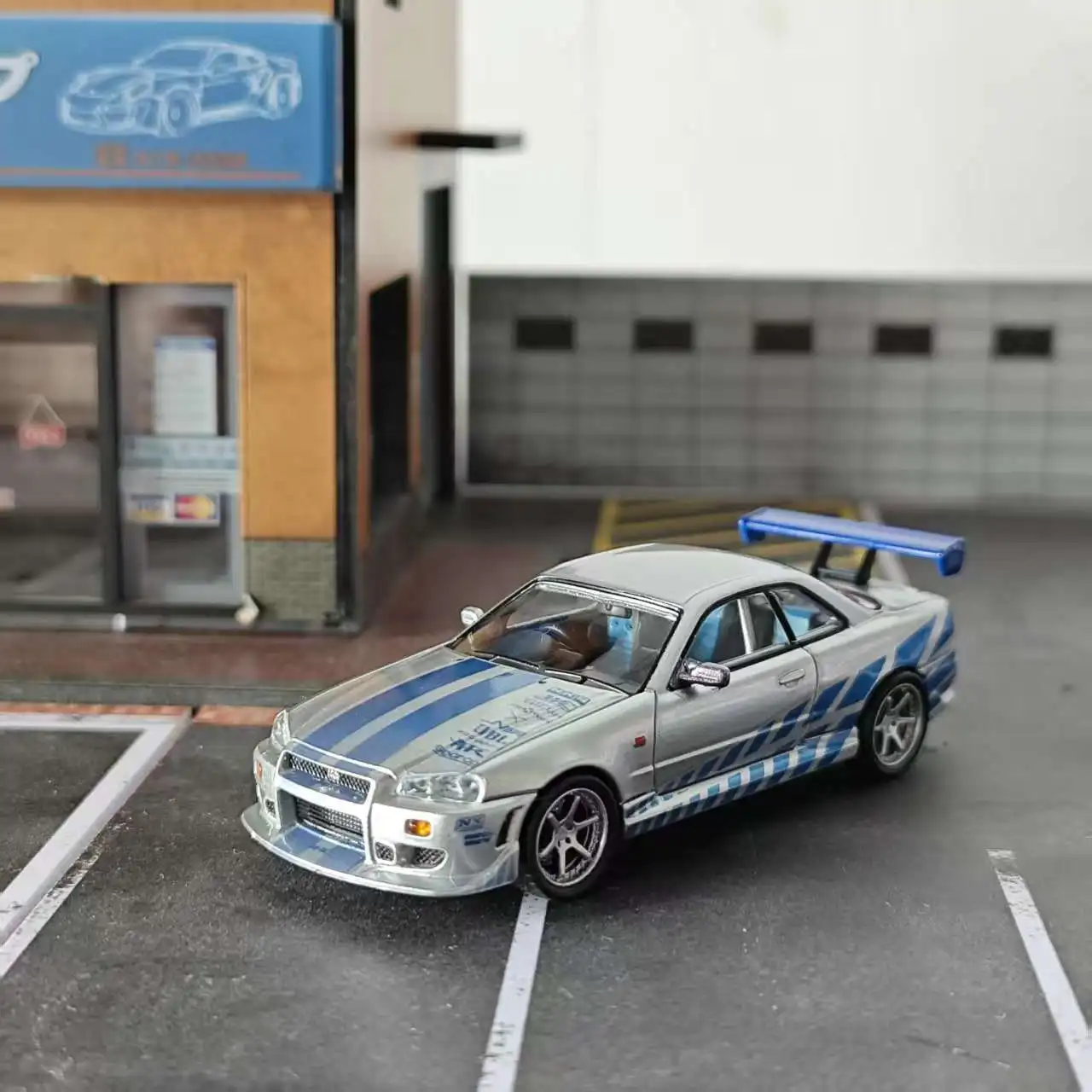 Kod gfcc 1:64 gtr r34 новая выставочная