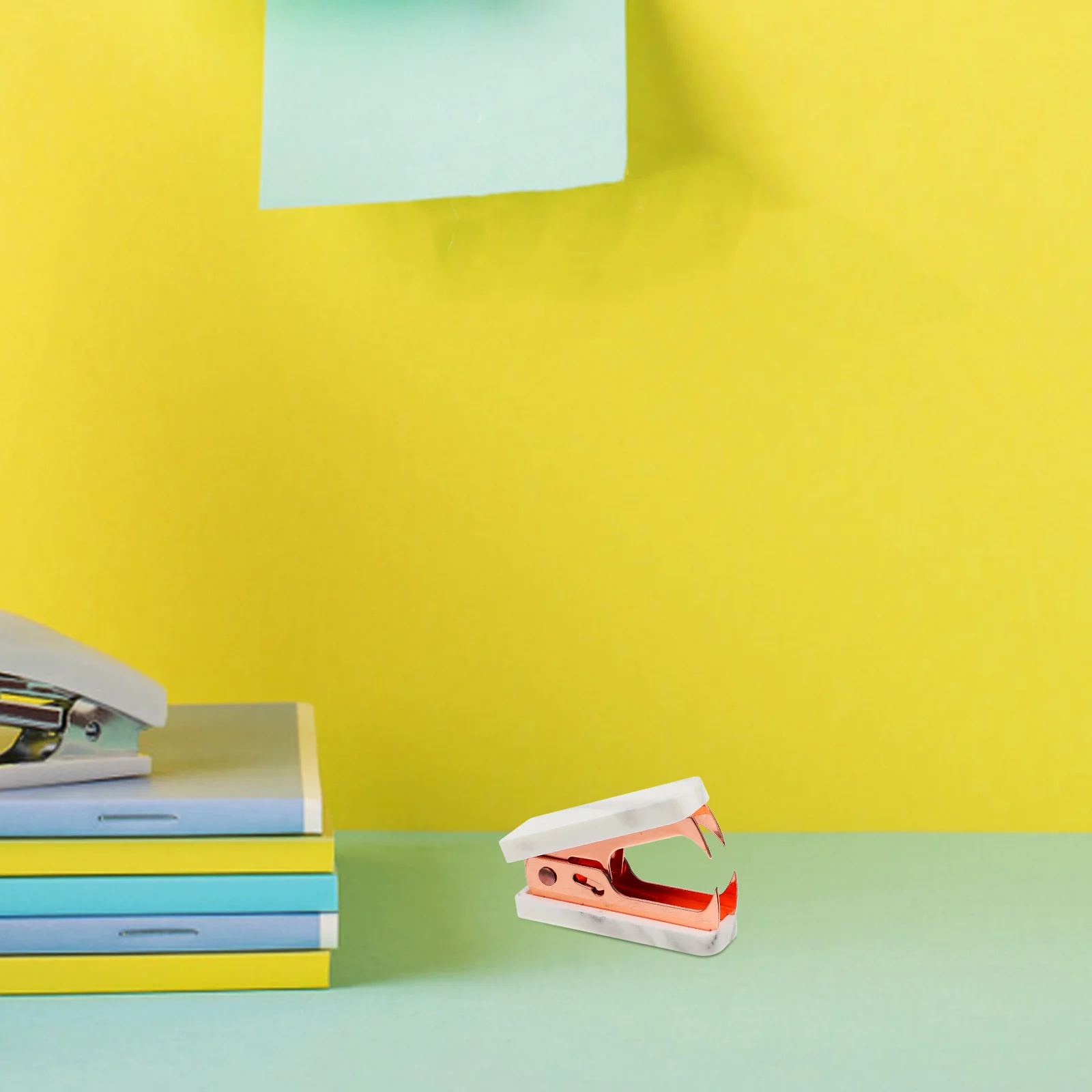 Настольный инструмент для удаления скоб - Фотография_6