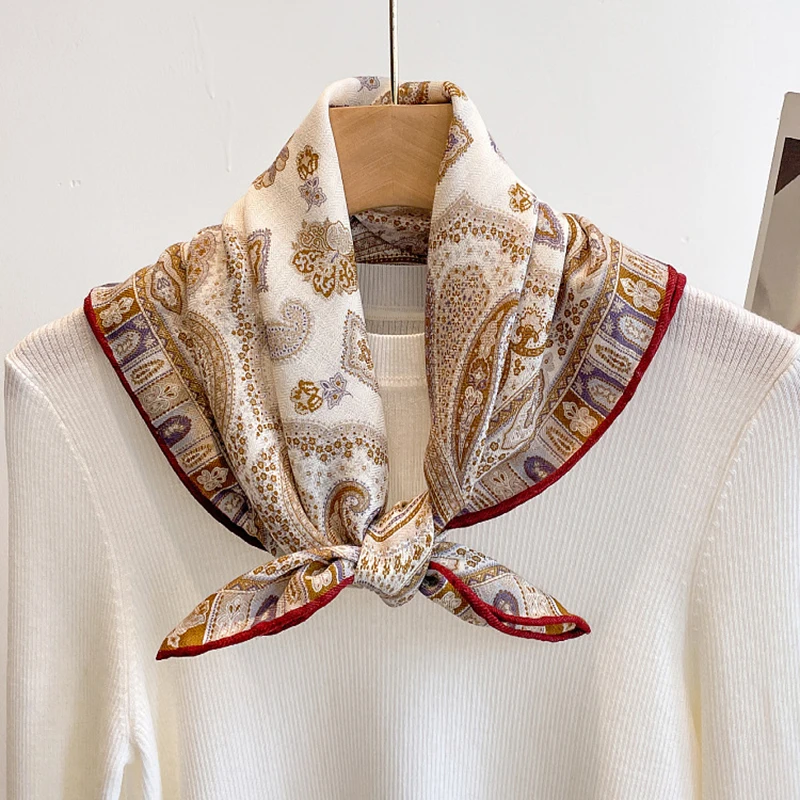 Шарф квадратный женский осенне-зимний