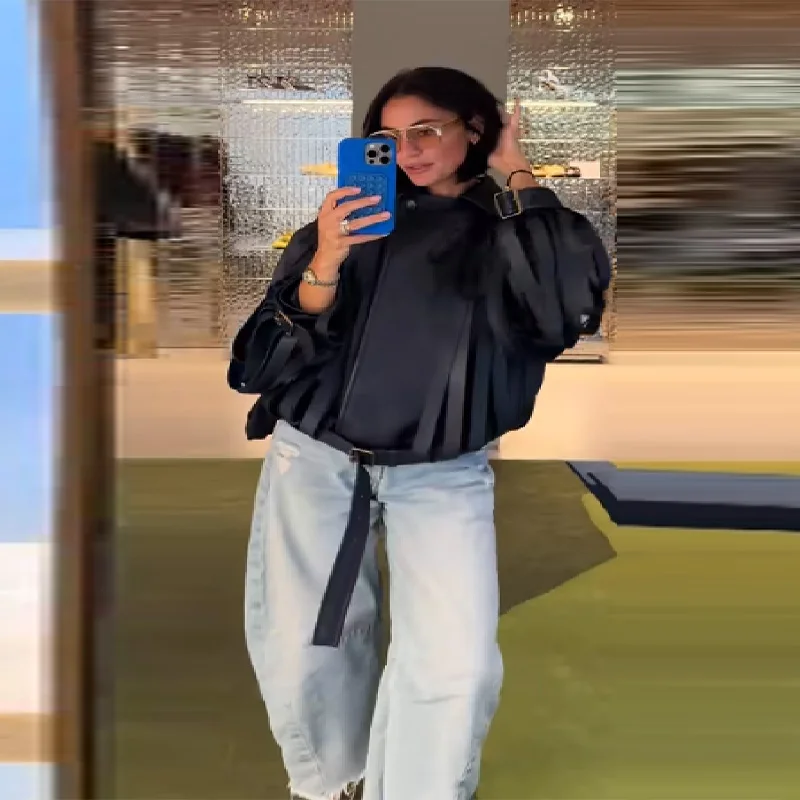 Шикарная женская куртка из искусственной