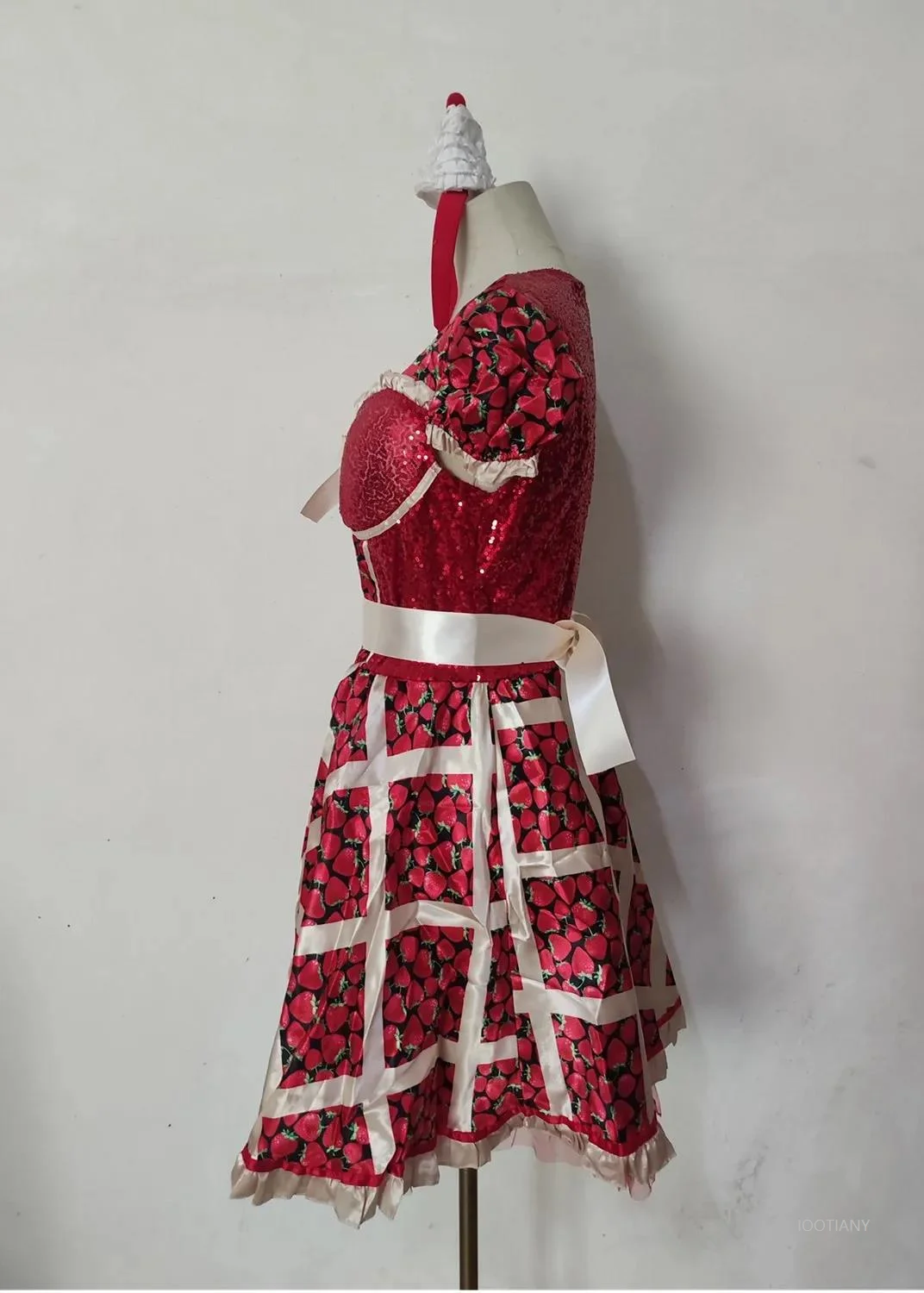 Хэллоуин алиса в стране чудес королева - Фотография_6