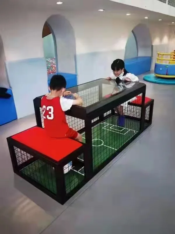 Riteng new subsoccer два человека играют в футбол - Фотография_6