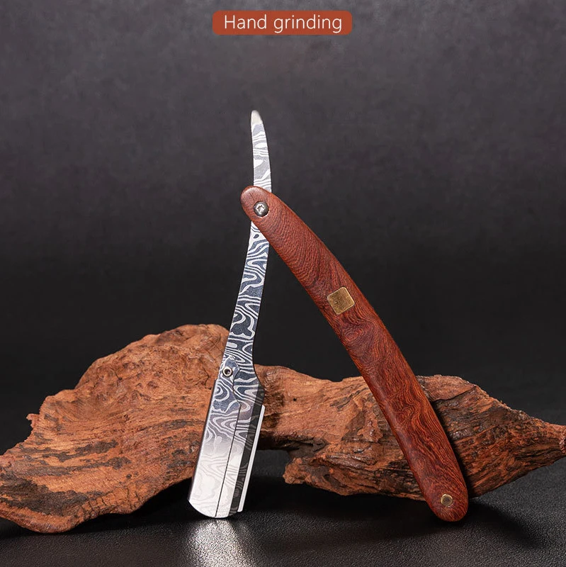 Лезвие с деревянной ручкой