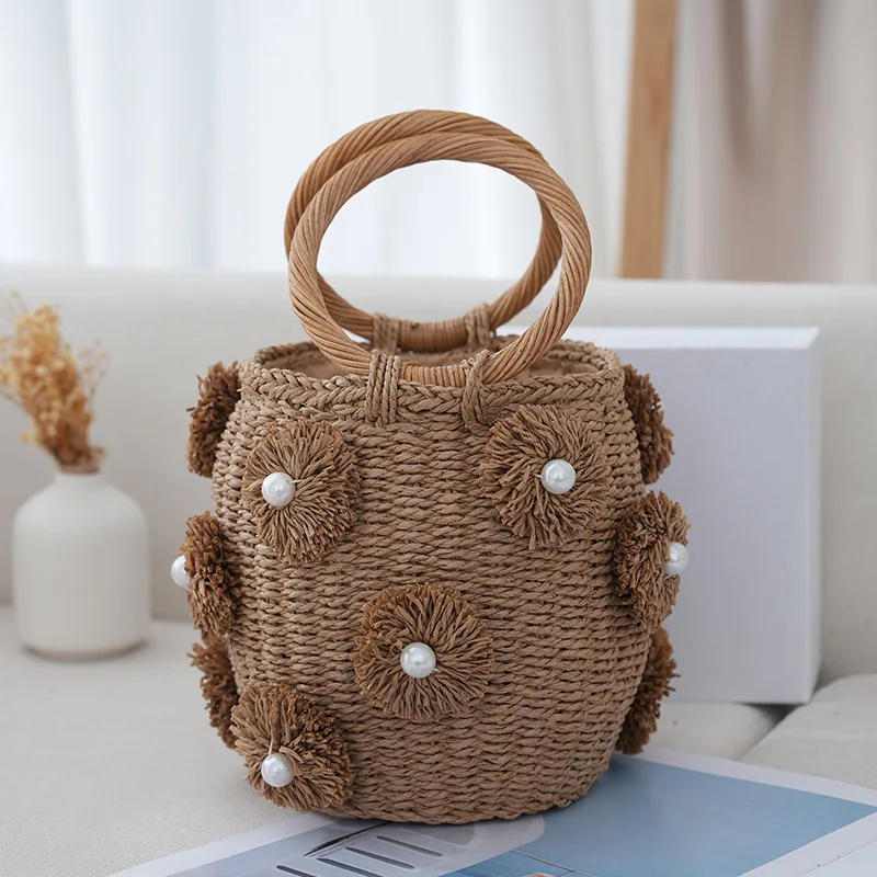 Ручная работа со стразами и кристаллами