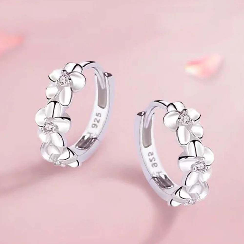 Женские серьги-гвоздики из серебра 925 пробы