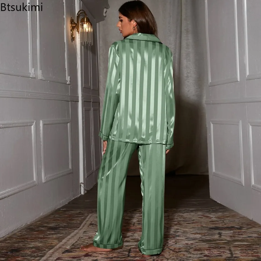 Женский свободный повседневный домашний костюм в полоску с лацканами - Фотография_4