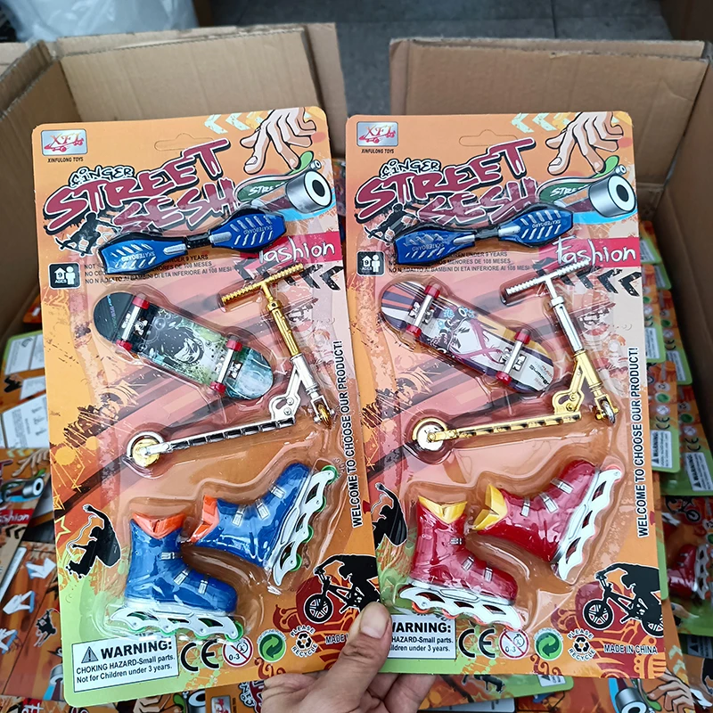 Роликовые коньки