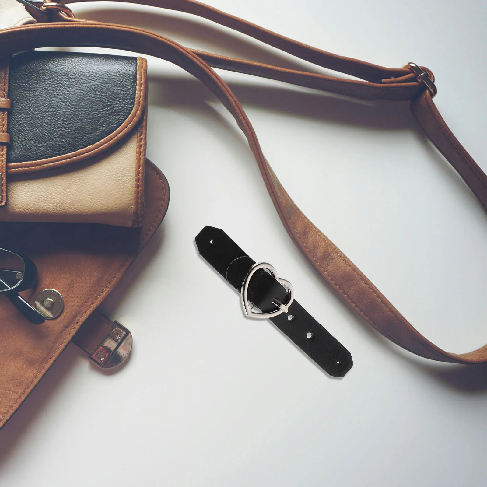 Черные цветочные металлические пряжки в форме сердца и звезды - Фотография_6