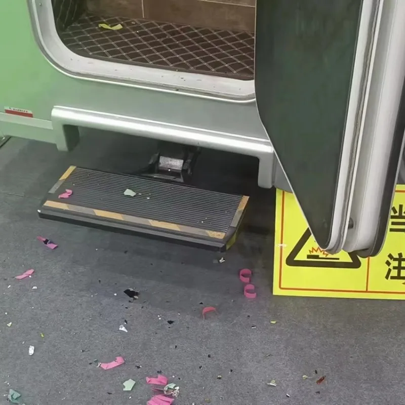 Лидер продаж, складная ступенька для автофургона - Фотография_3