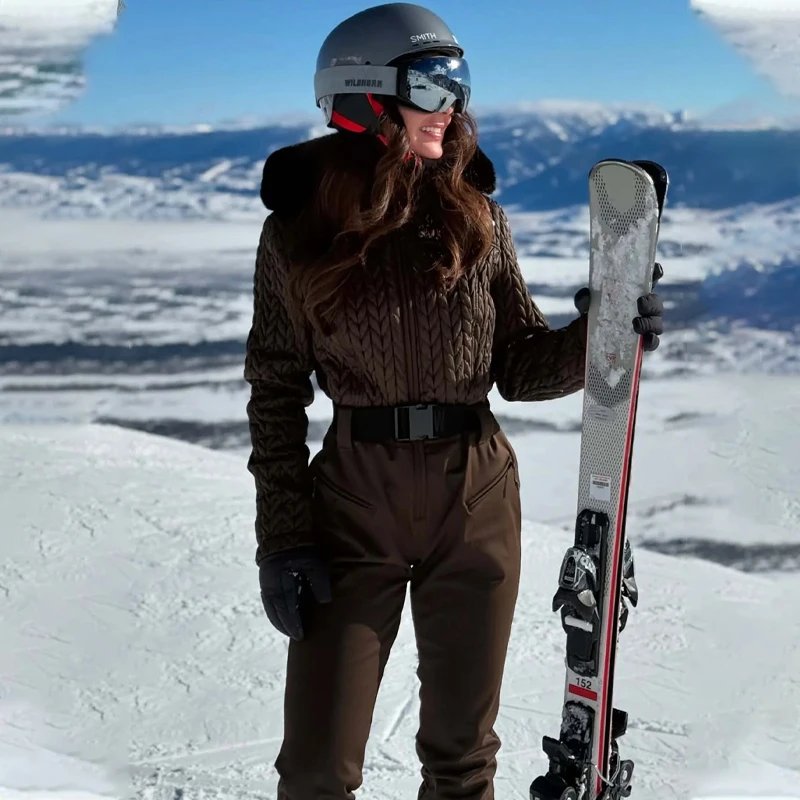 Новый облегающий комбинезон