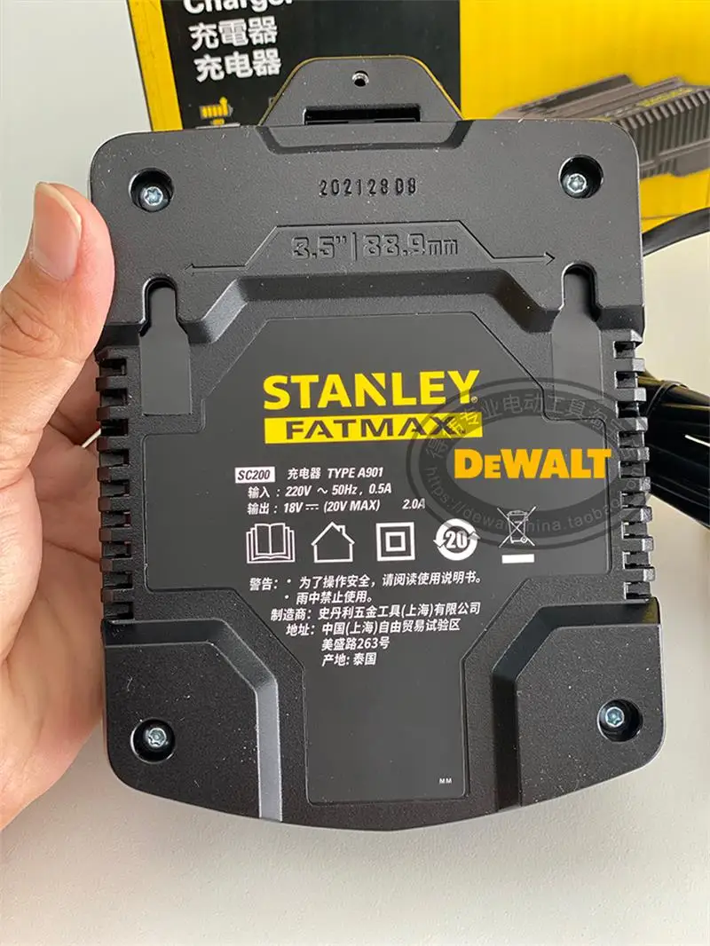 Зарядное устройство для литиевой батареи stanley li-battery sc200-a9 - Фотография_3