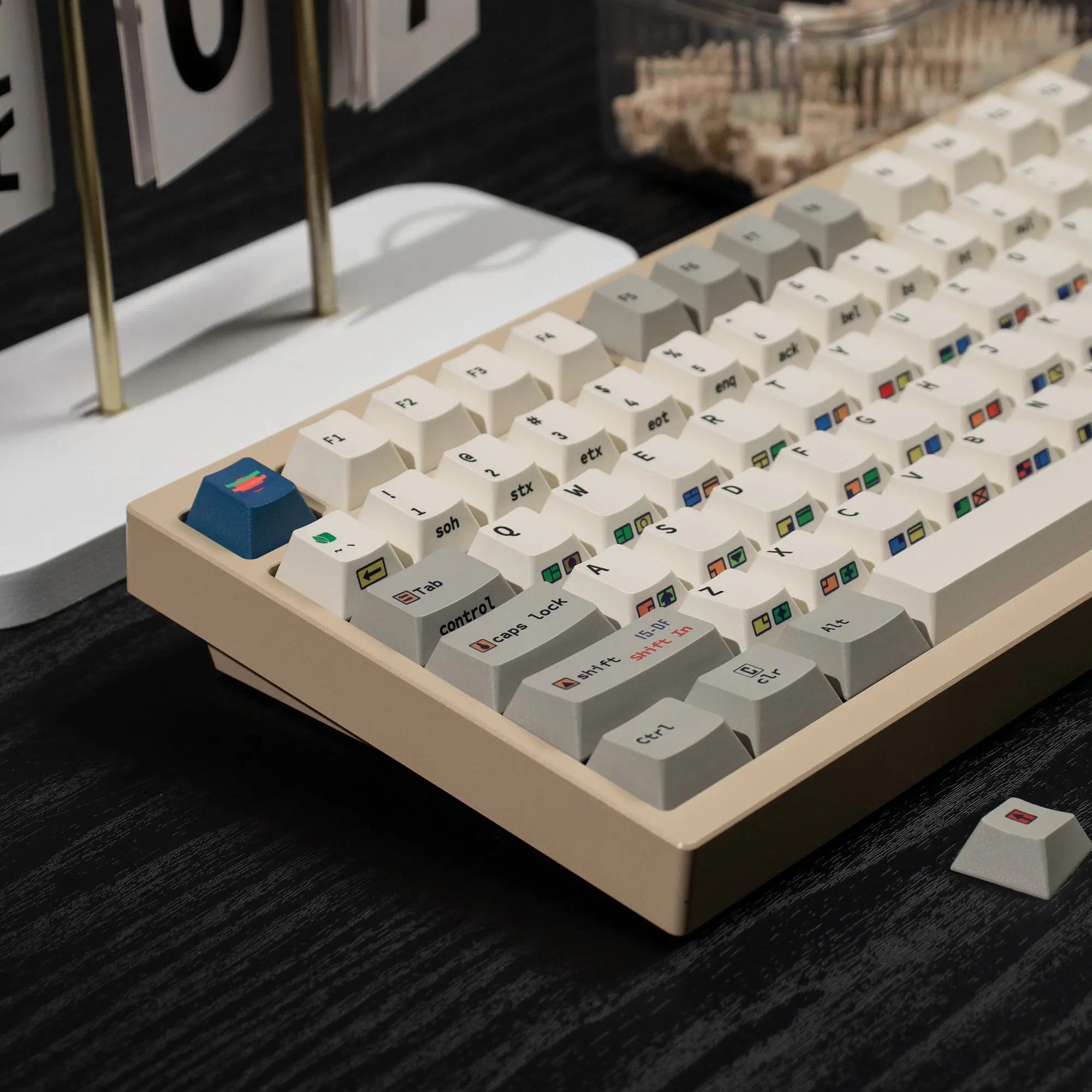Колпачки для клавиш в стиле ретро с 147 клавишами c64 - Фотография_4