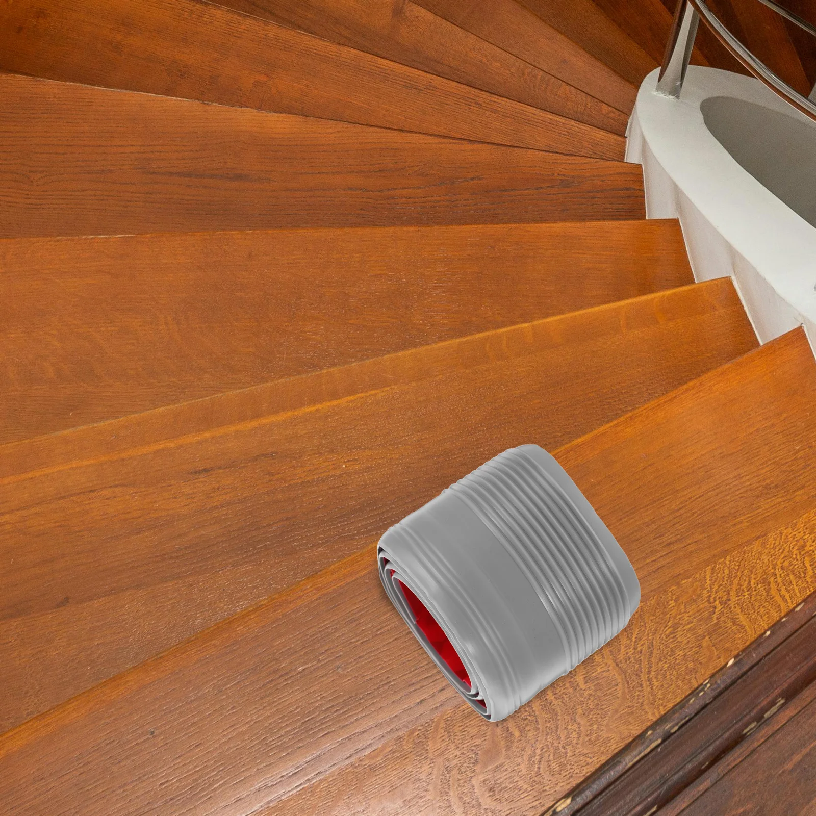 Противоскользящая полоса для носа лестницы - Фотография_5