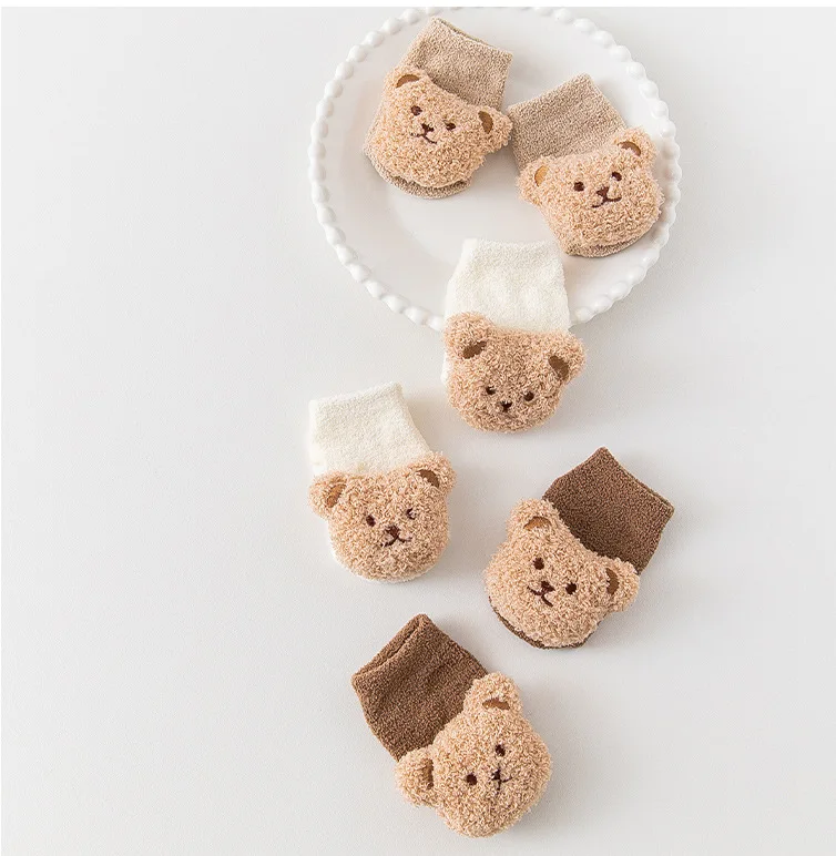 Детская шапка с героями мультфильмов - Фотография_5