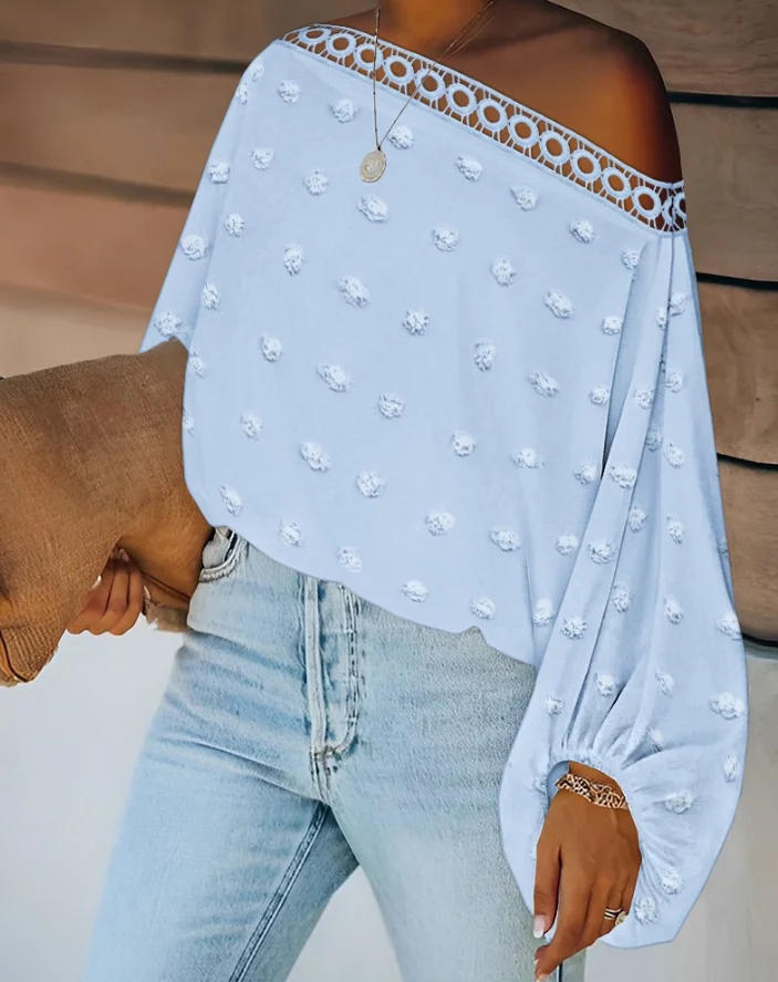 Жаккардовая блузка с кружевной отделкой в горошек - Фотография_3