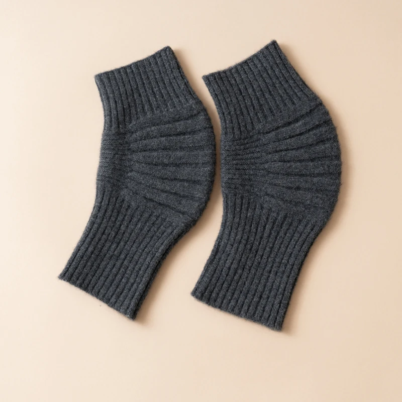 Вязаные женские наколенники из - Фотография_3