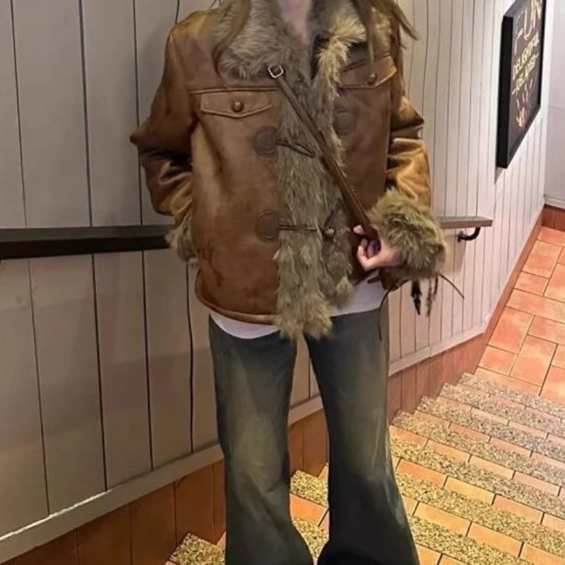 Пальто в стиле ретро со старой строчкой