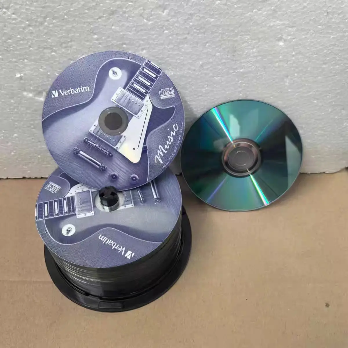 Музыкальный диск cd-r 80 минут - Фотография_2