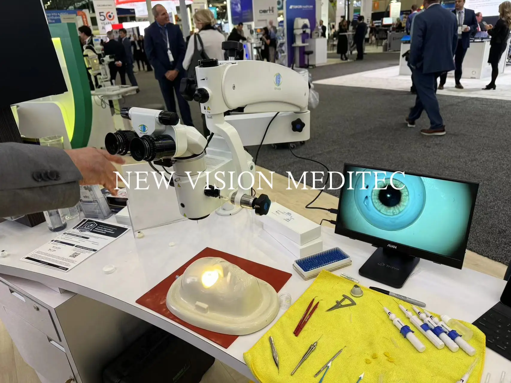 Офтальмологические микроскопы wetlab - Фотография_4