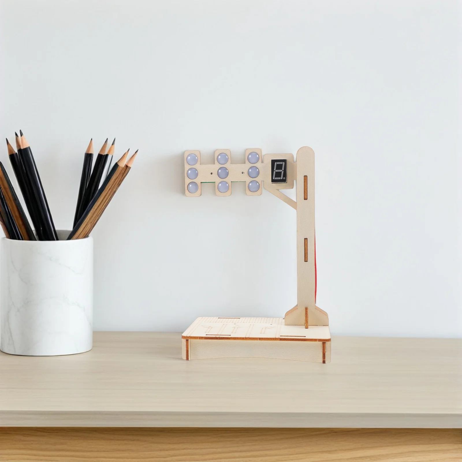 Игрушка-сигнал светофора - Фотография_3