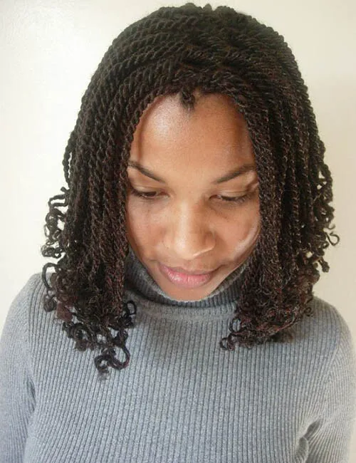 Новый короткий черный волнистый парик с витыми косами - Фотография_3