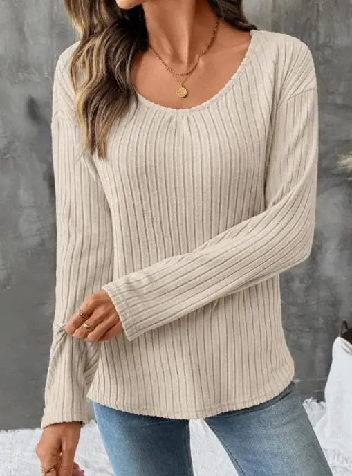 Кружевной топ с открытой спиной и длинными рукавами