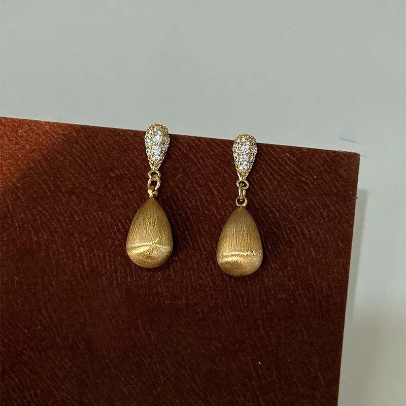 Серьги-капли с цирконом из стерлингового серебра - Фотография_2