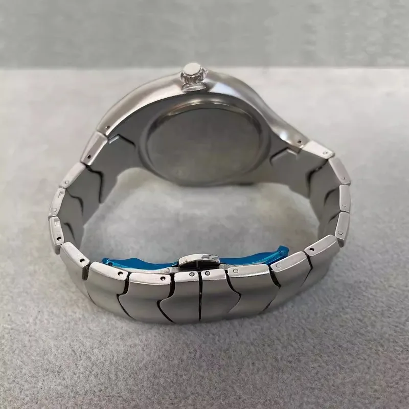 Оригинальные часы alien twist - Фотография_5