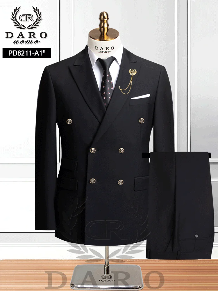 Мужской костюм slim fit формальная