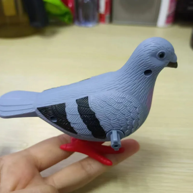 Заводные игрушки для голубей