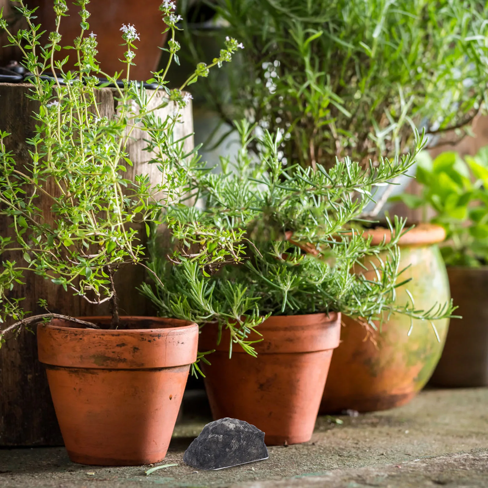 Чернильный цветной камень