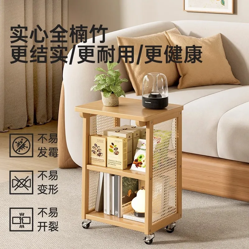 Небольшие журнальные столики рядом с диваном - Фотография_3