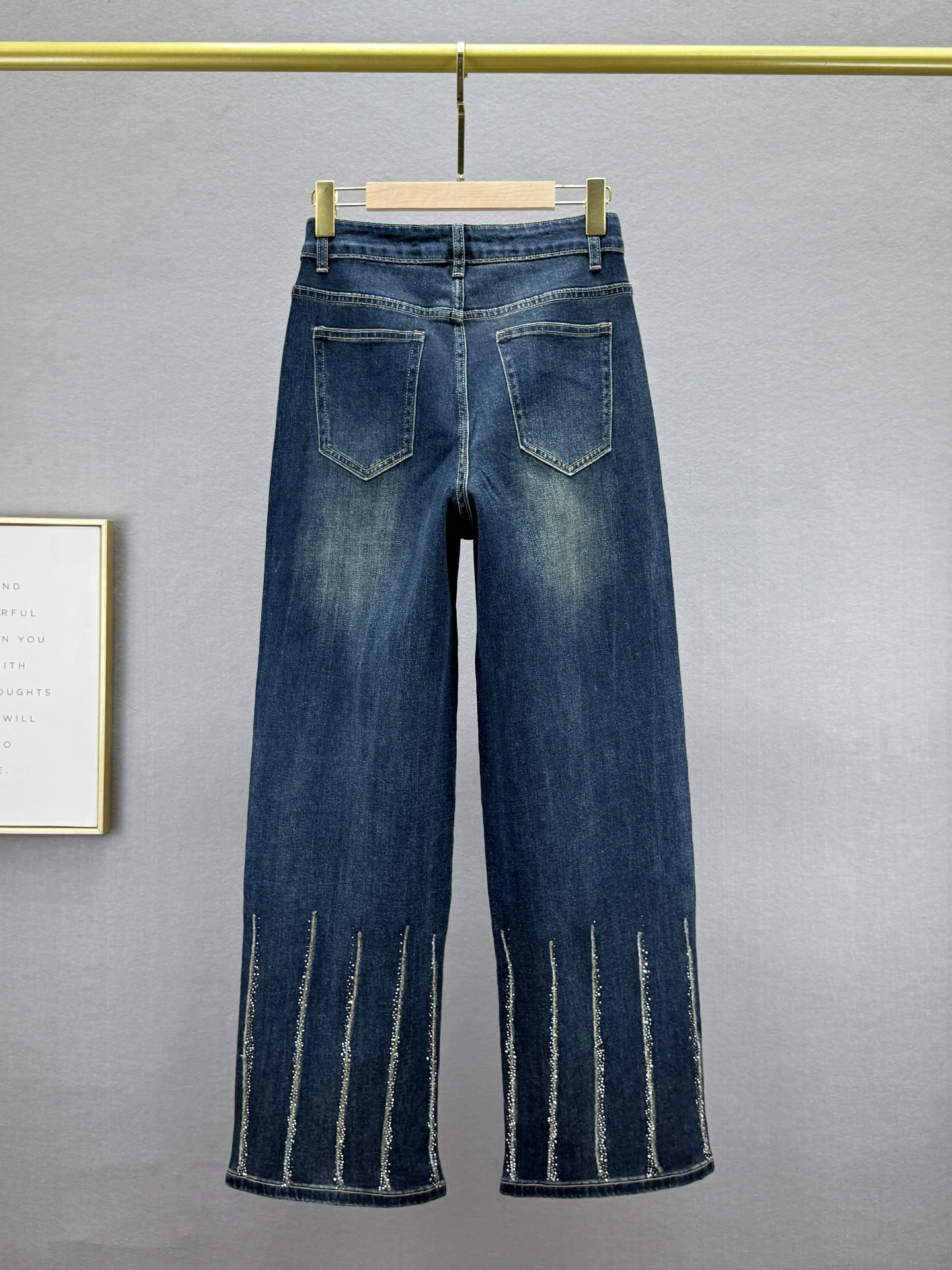 Джинсы со стразами для женщин - Фотография_6