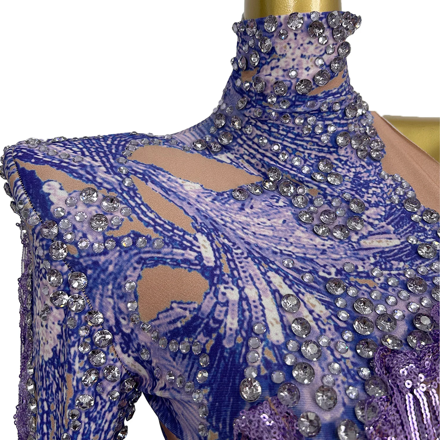 Мигающий фиолетовый боди с блестками и бахромой - Фотография_5