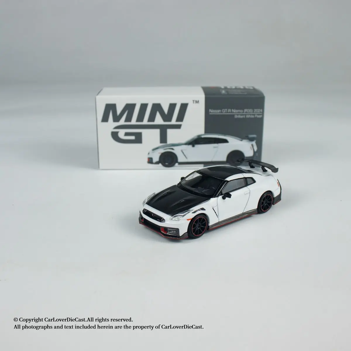 Минигт 1:64 mercedes-benz maybach - Фотография_5