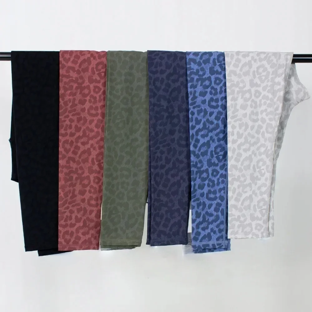 Леггинсы для йоги с леопардовым принтом - Фотография_5