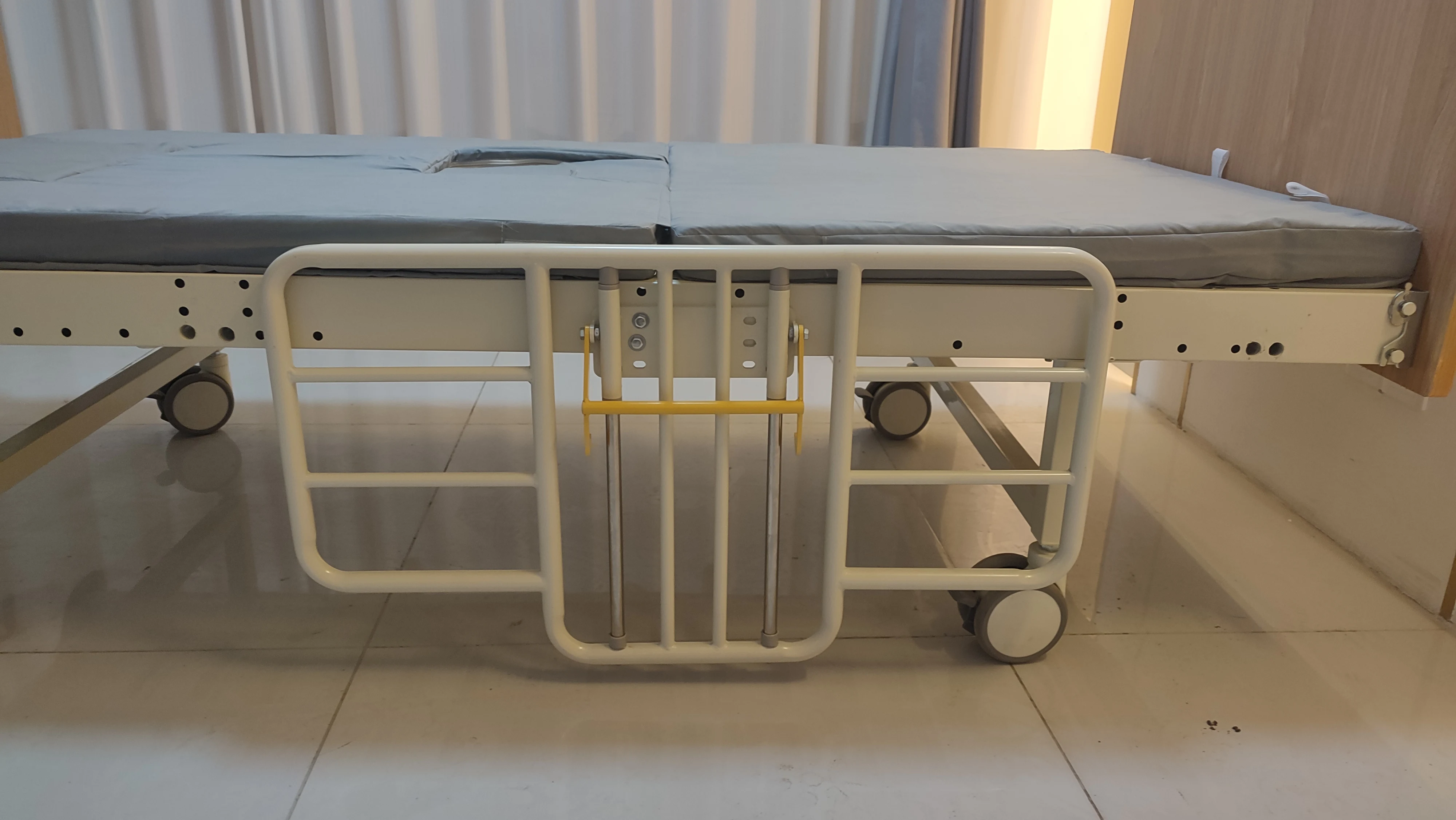 Медицинские складные поручни для кровати - Фотография_4