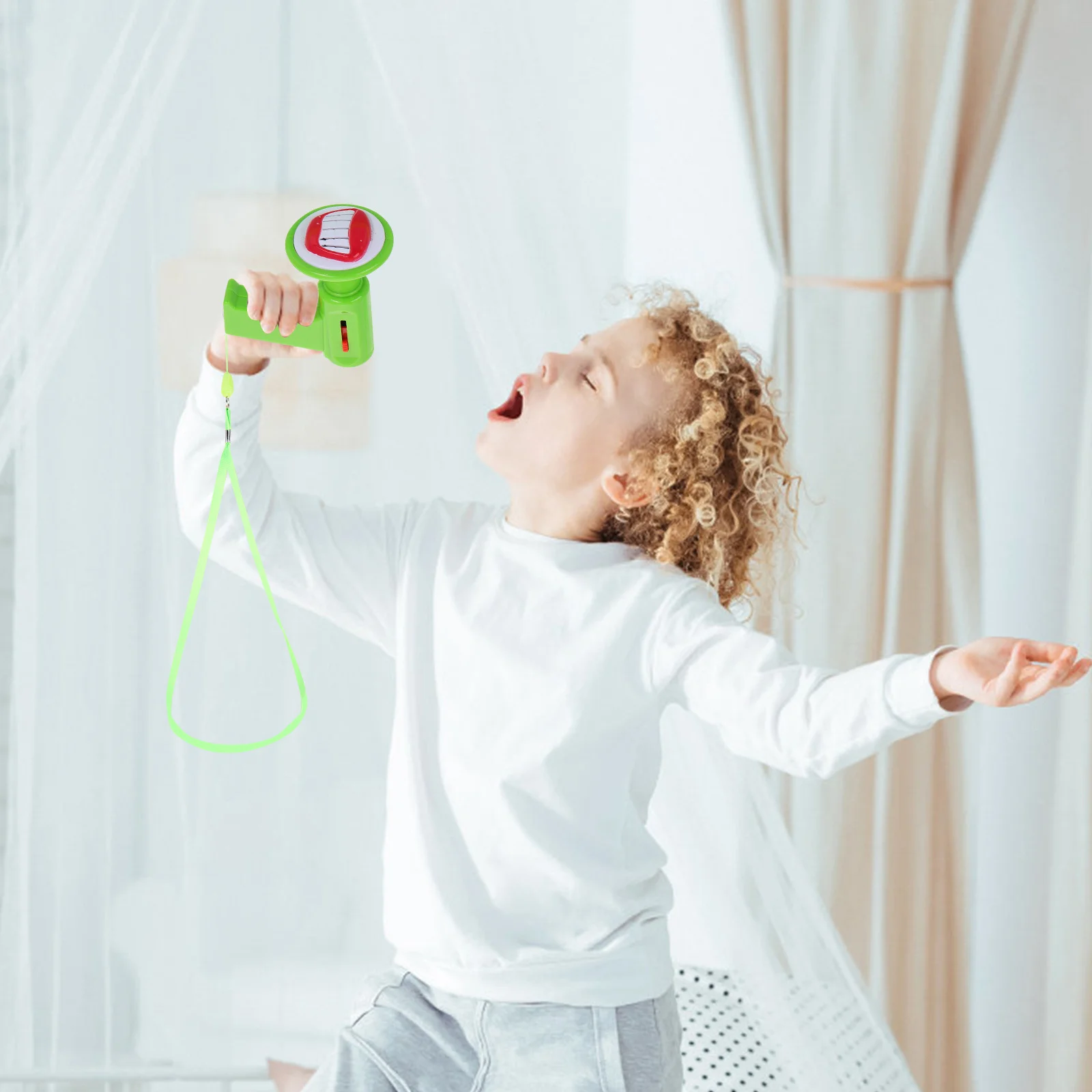 Портативный громкоговоритель с функцией изменения голоса - Фотография_5