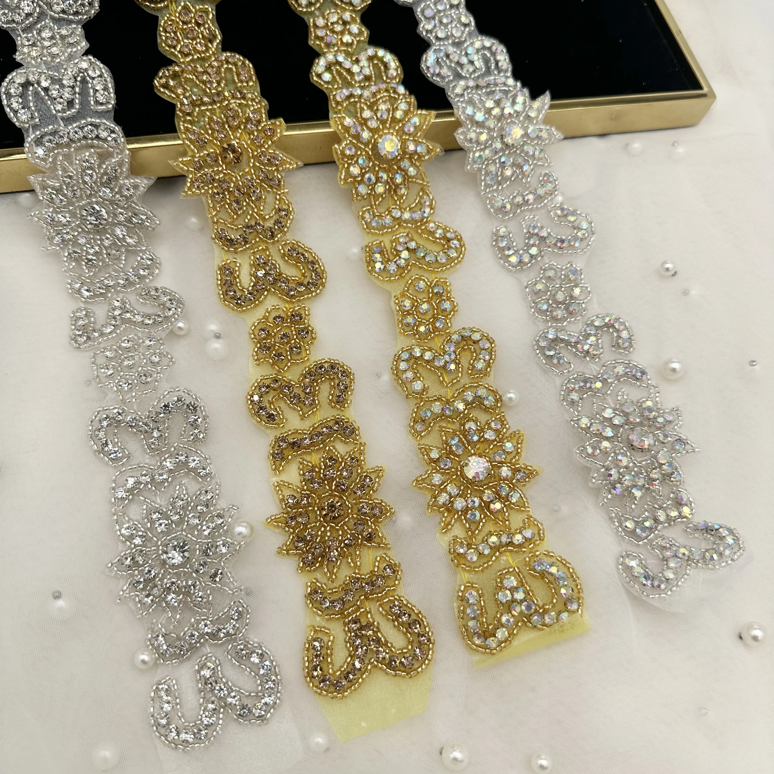 Серебряный ab со стразами