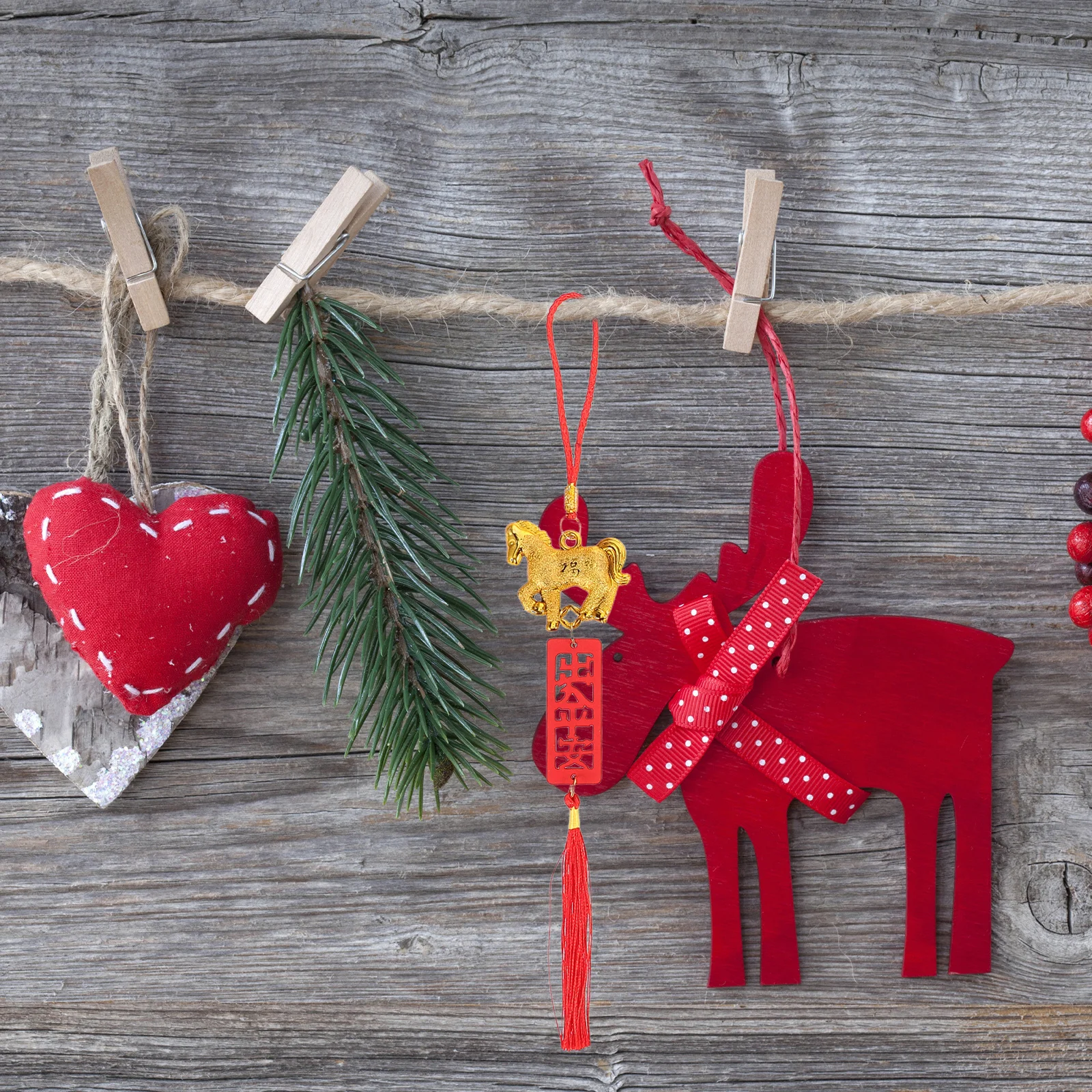 Подвеска в виде лошади